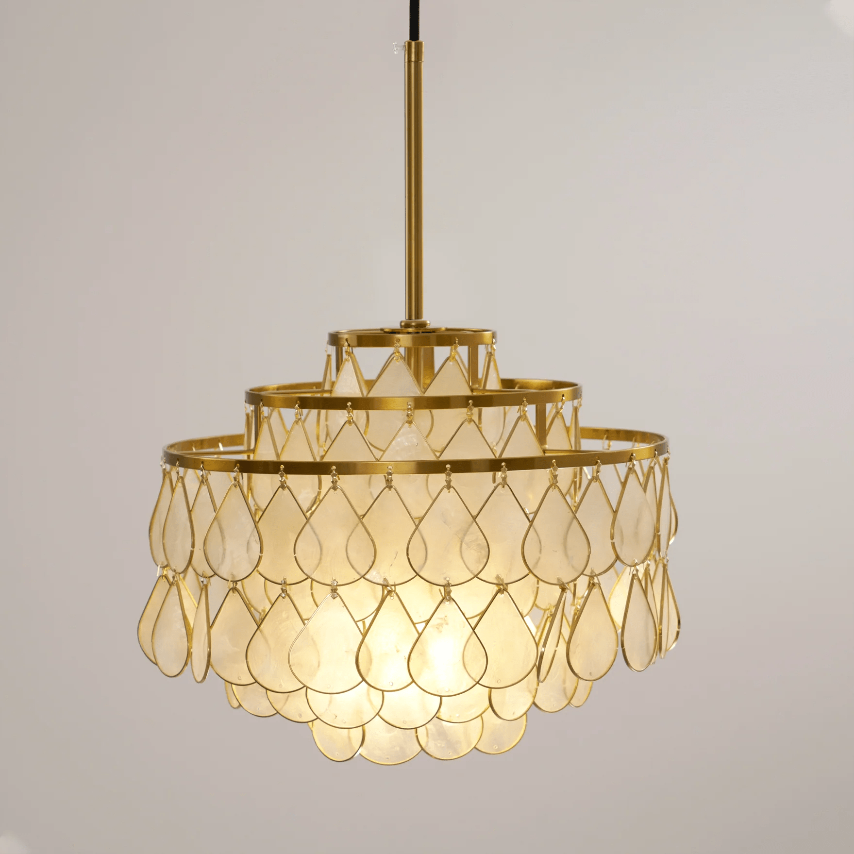 Teardrops Shell Chandelier