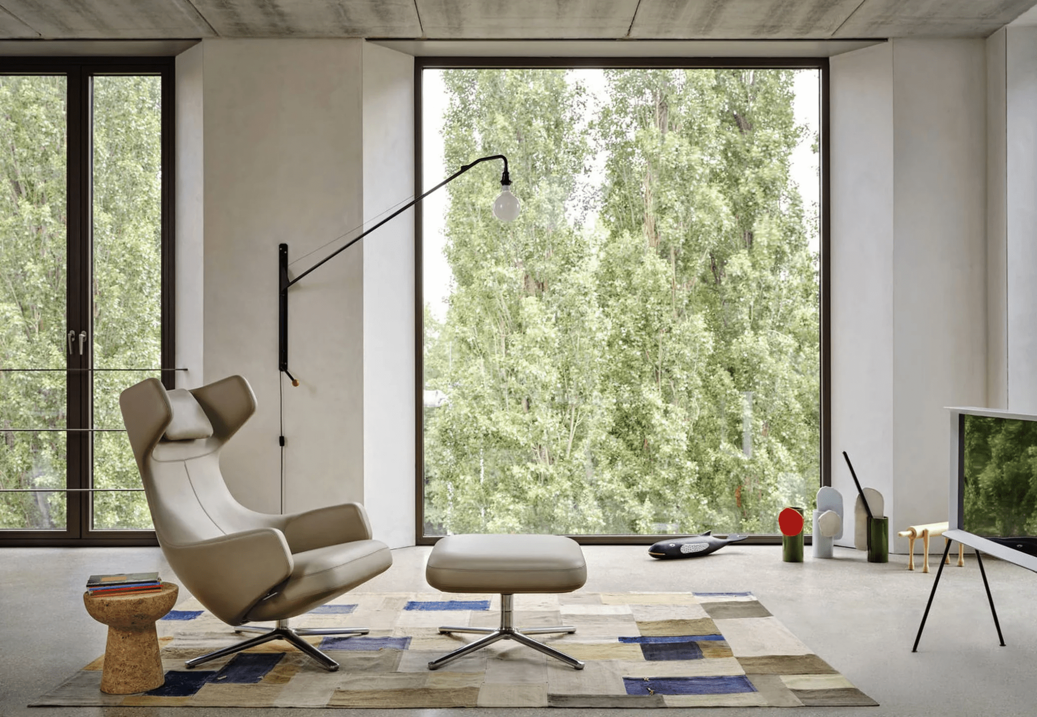 Black Long Arm Wall Lamp