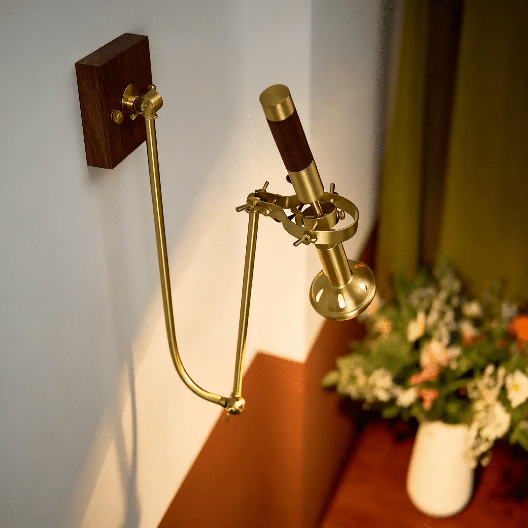 Articulated Wall Light