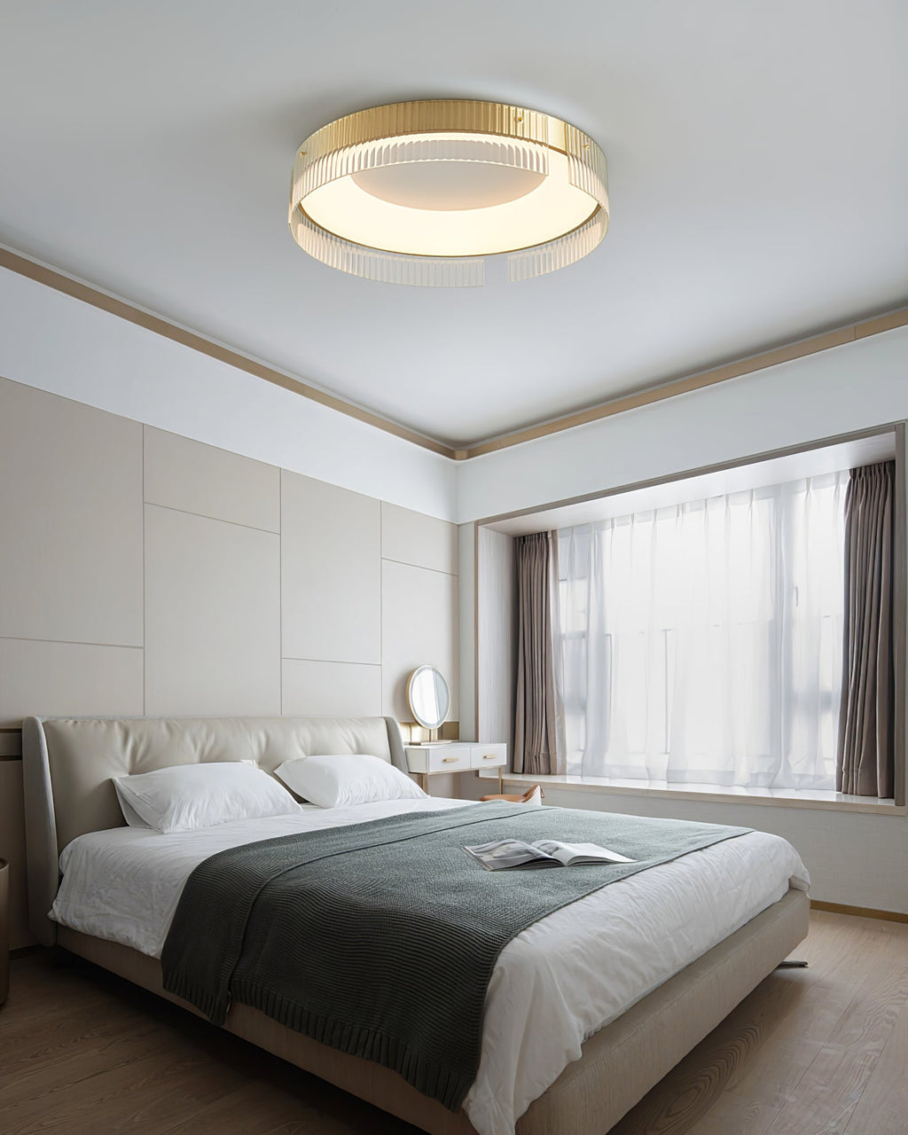 Bellatrix Ceiling Light