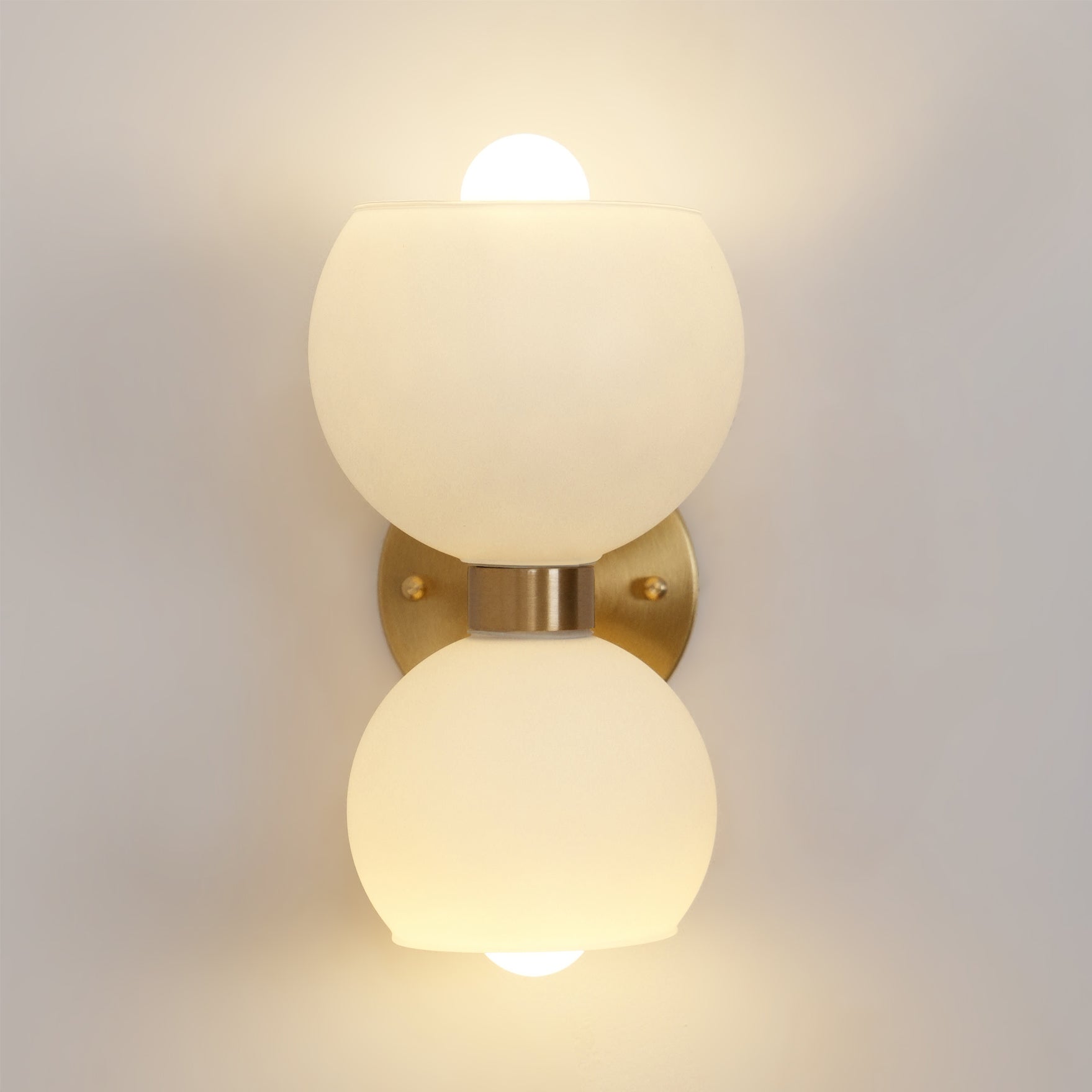 Round Pearl Bracket light Sconce