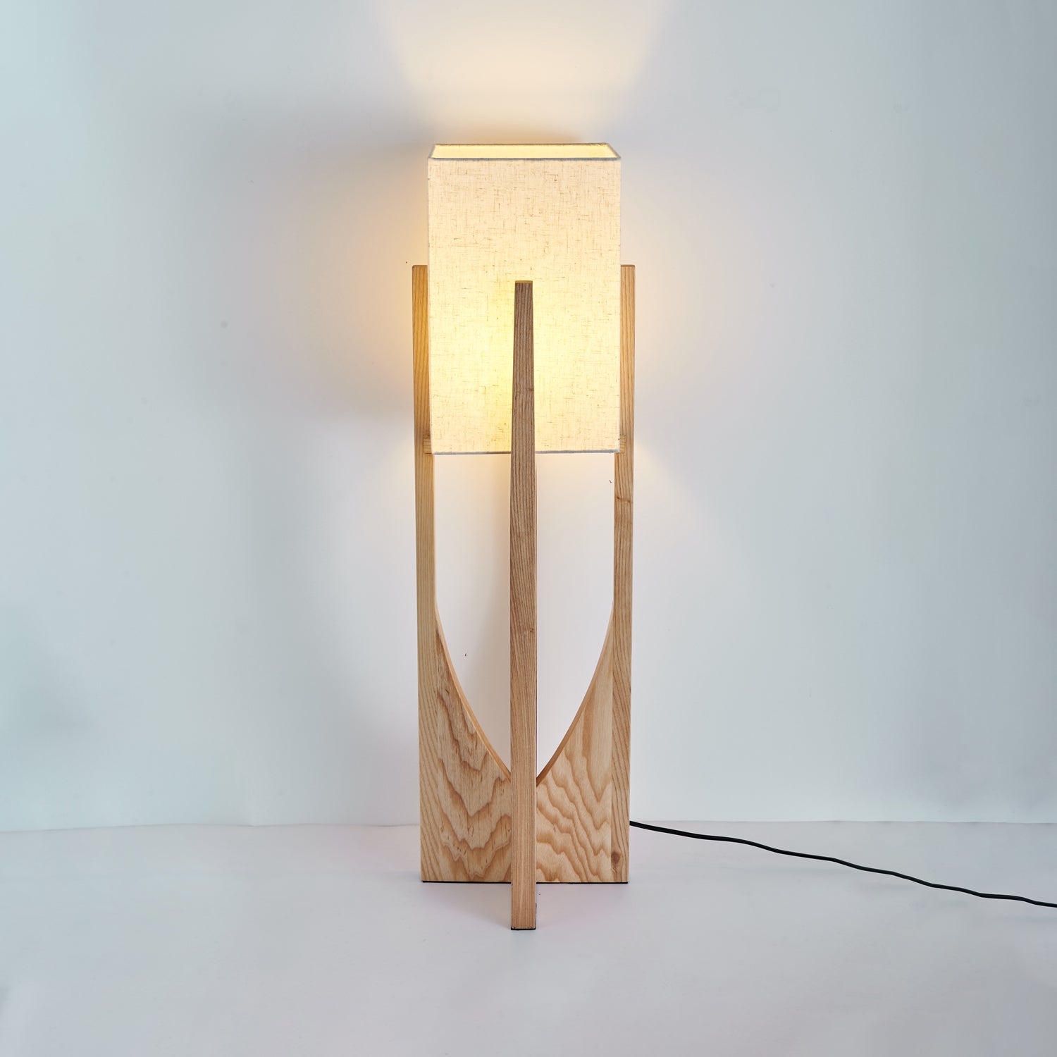 Fairbanks Free-standing Lamp Floor Lamp