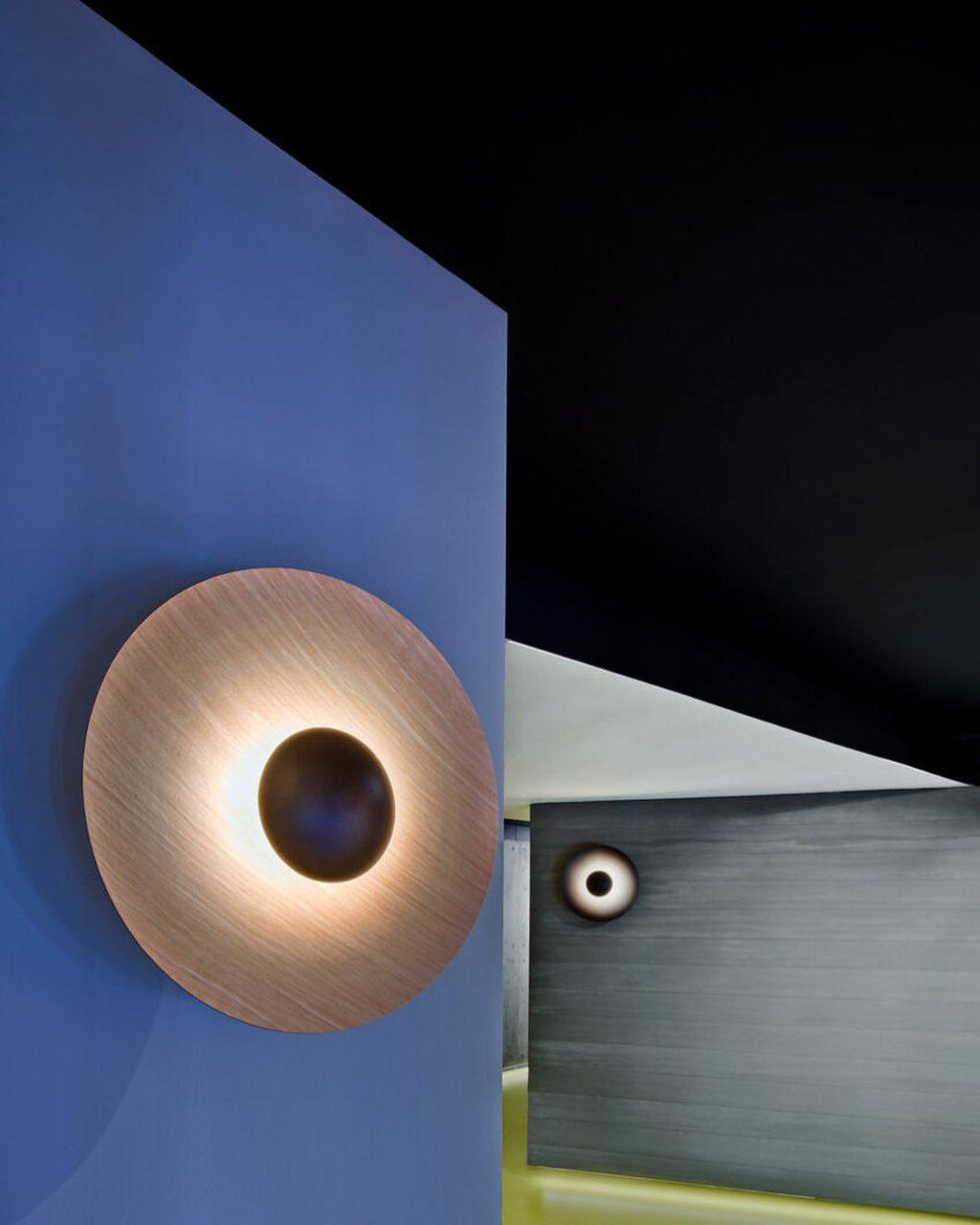 Simplicity Glow Bracket light Wall Light