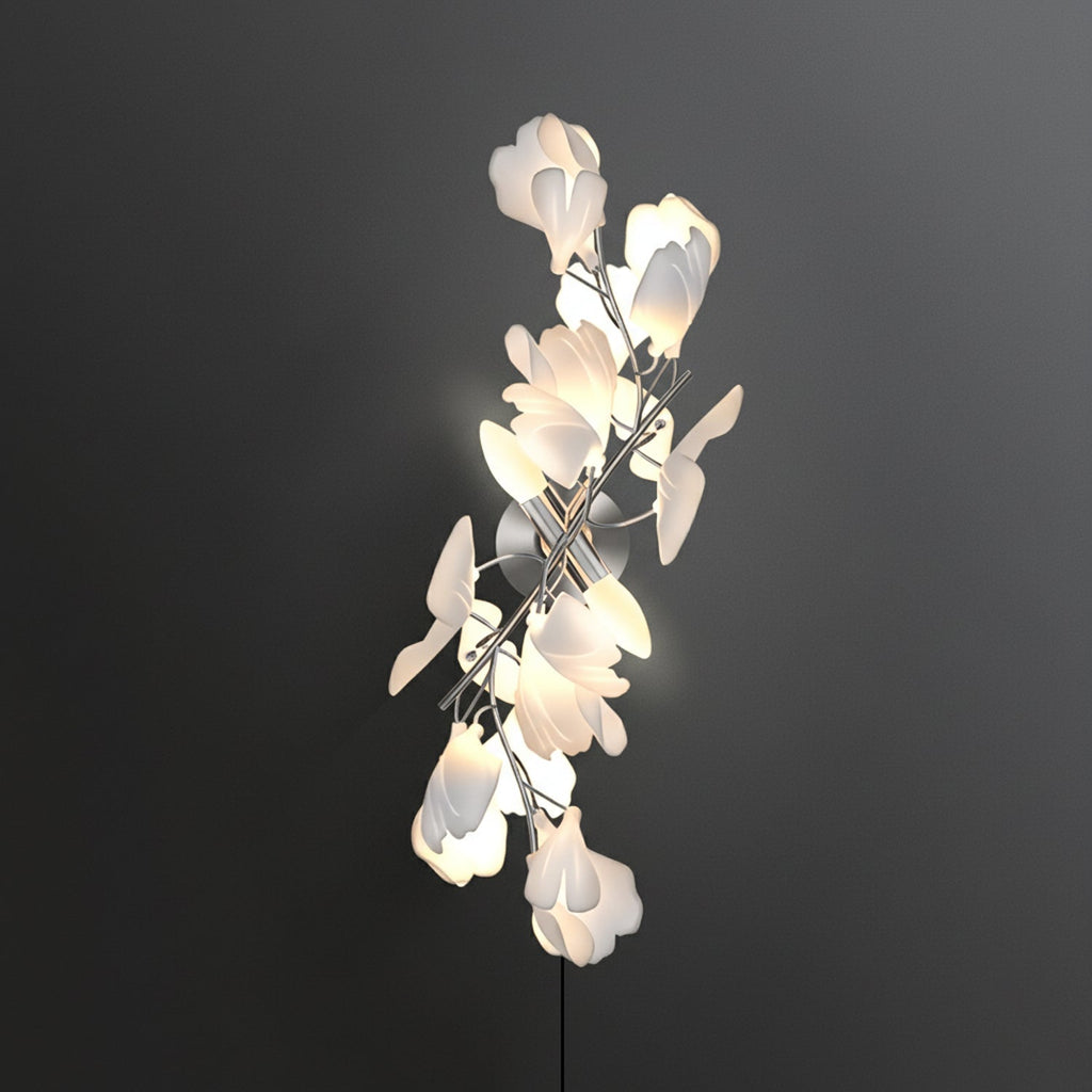 Gingko Flowers Plug-in Wall Lamp