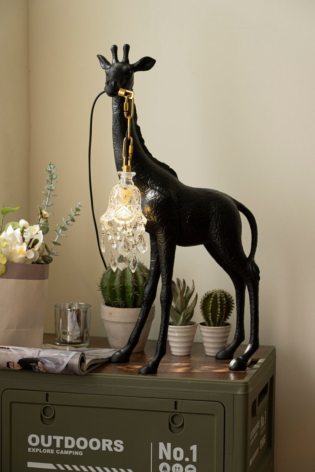 Giraffe Royale Sculpture Floor Lamp
