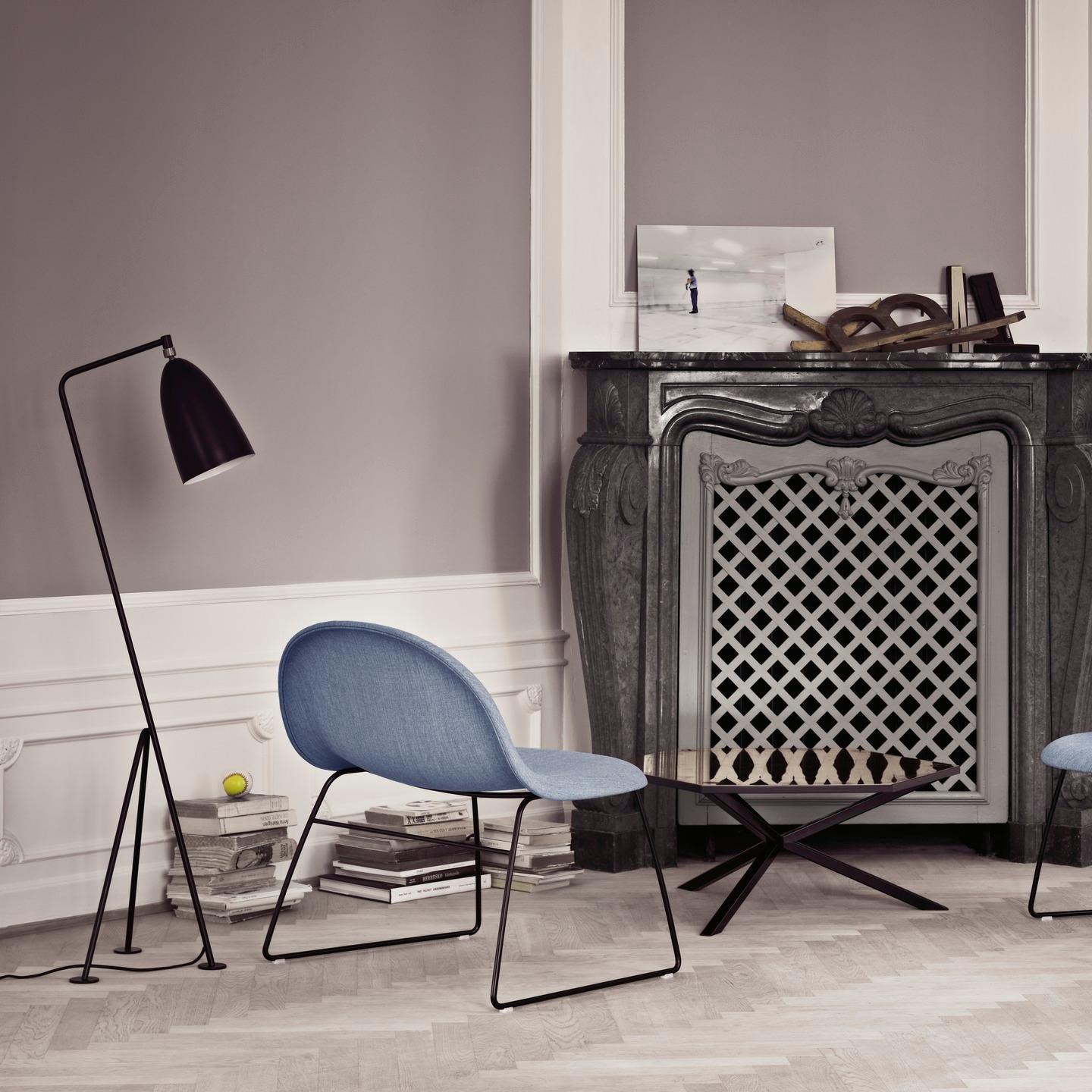 Lean Floor Lamp
