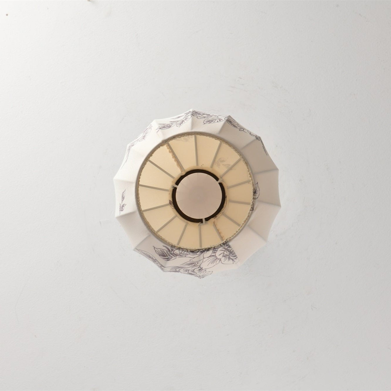 Lanterna Pearl Pendant Lamp