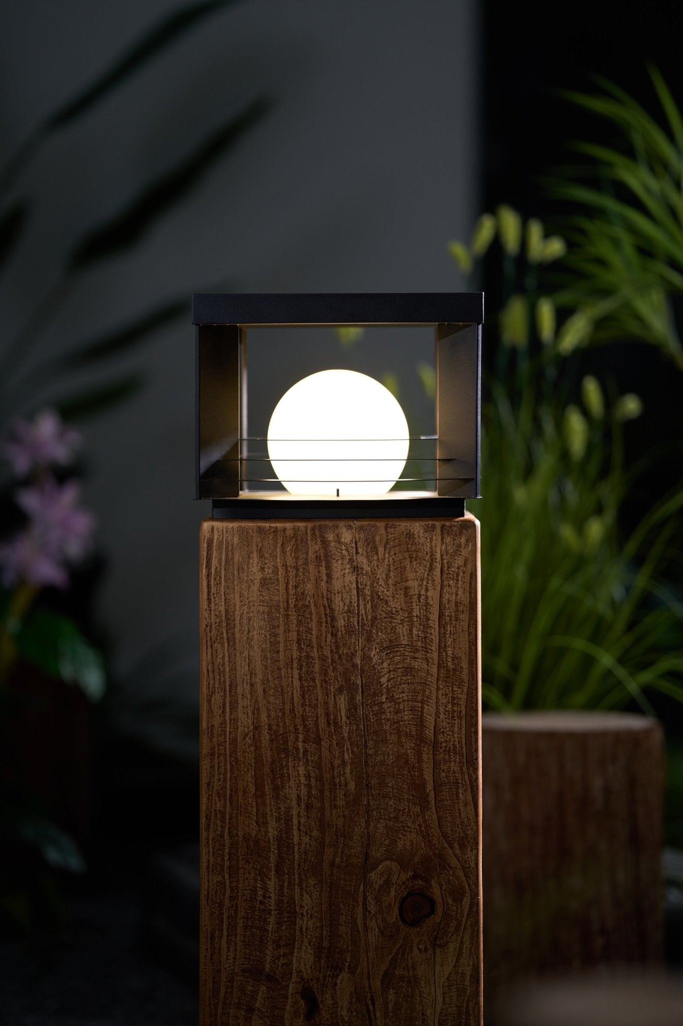 Lunar Crate Outdoor Lamp