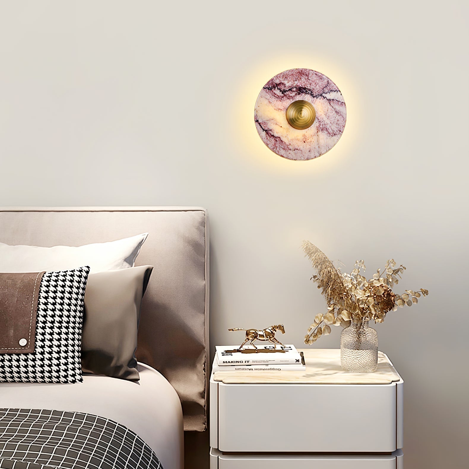 Lysandra Wall Light