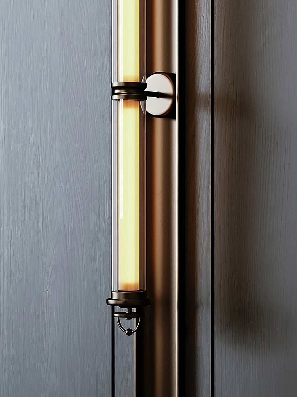 Meridian Vertical Wall-mounted lamp Wall Sconce