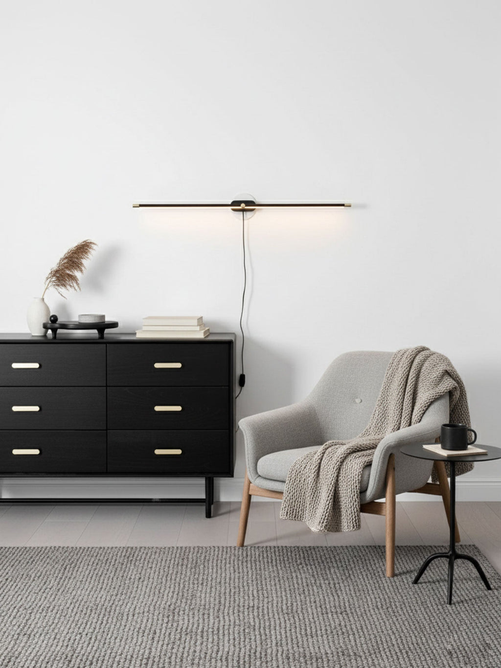 Minimalist Linear Plug-in Wall Lamp