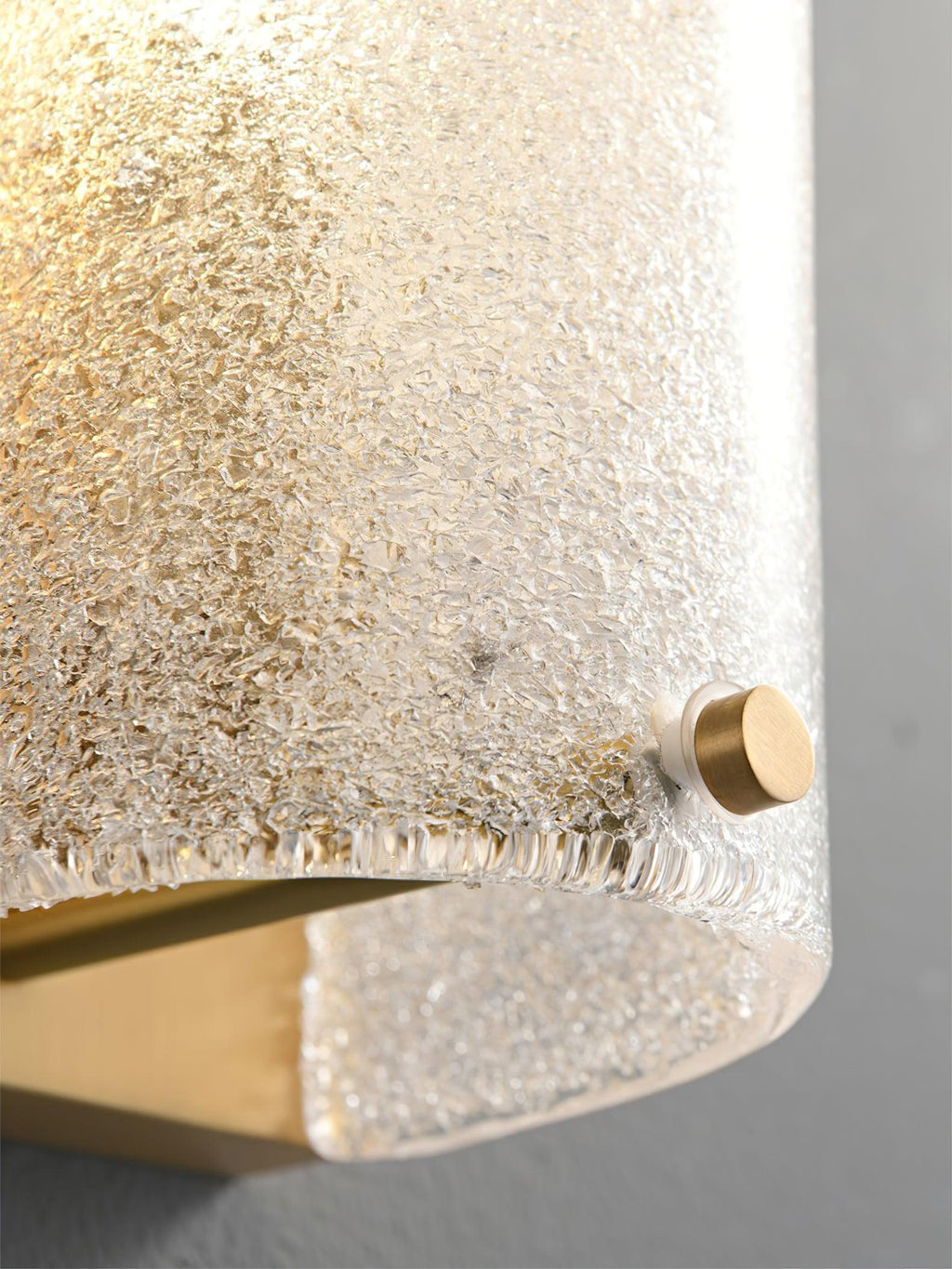 Moet Rounded Bracket light Sconce