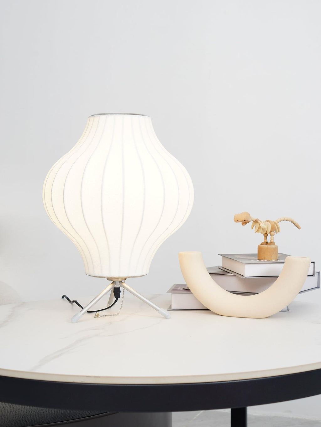Nelson Tripod Accent lamp Table Lamp