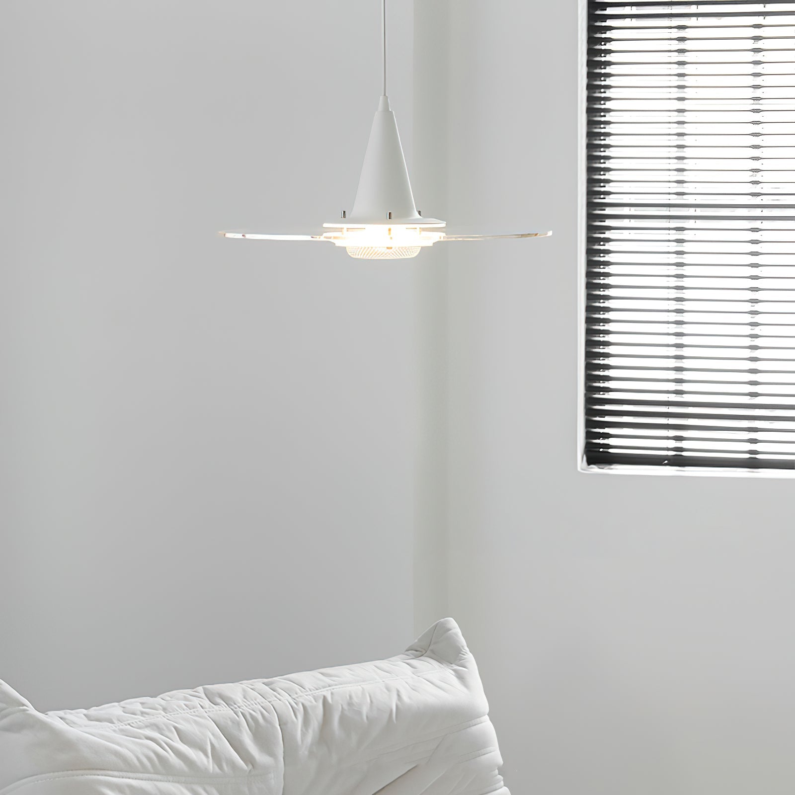 Nova Disc Houselight Pendant Light