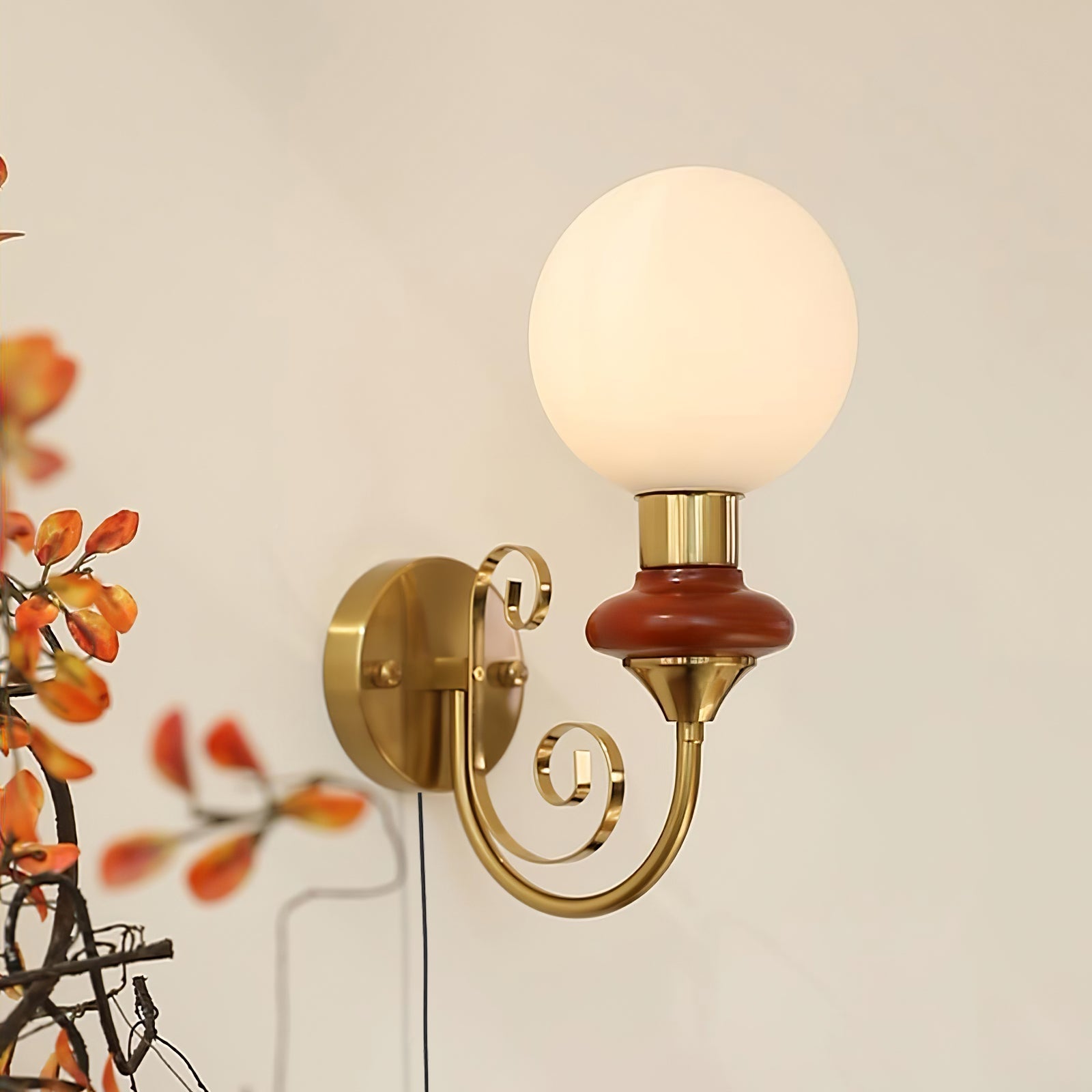 Onyx Plug-in Wall Lamp