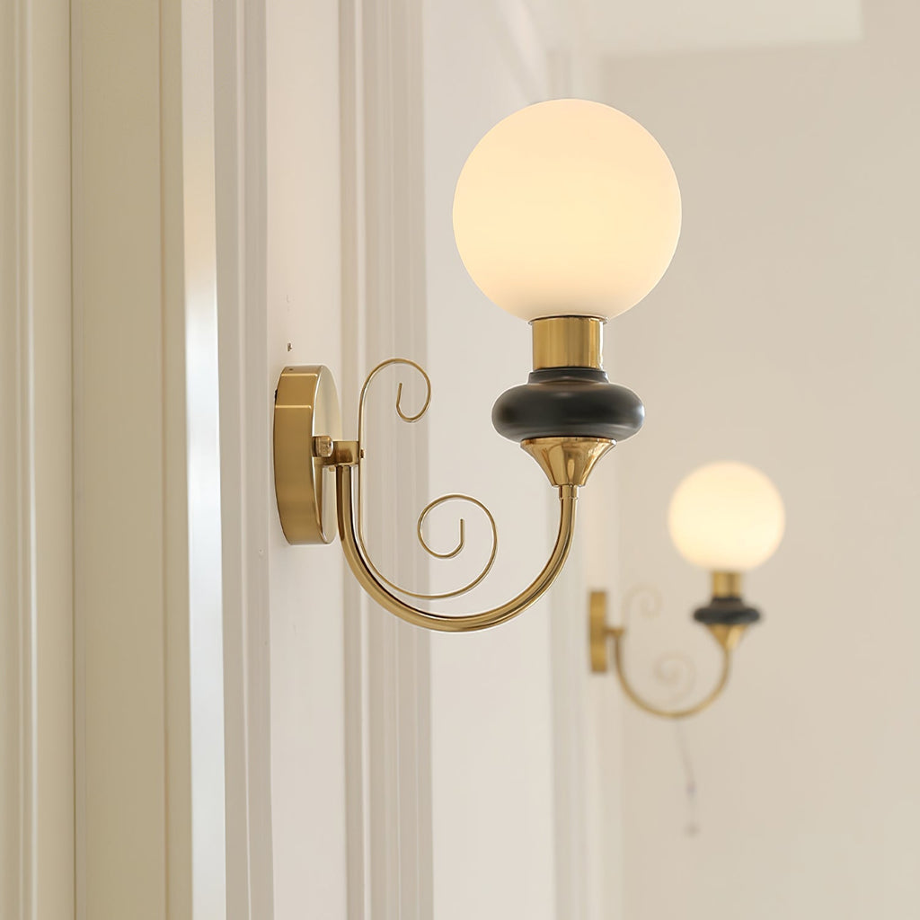 Onyx Plug-in Wall Lamp