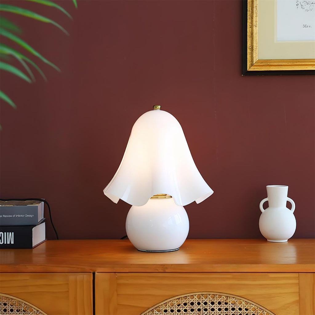 Petalia Table Light