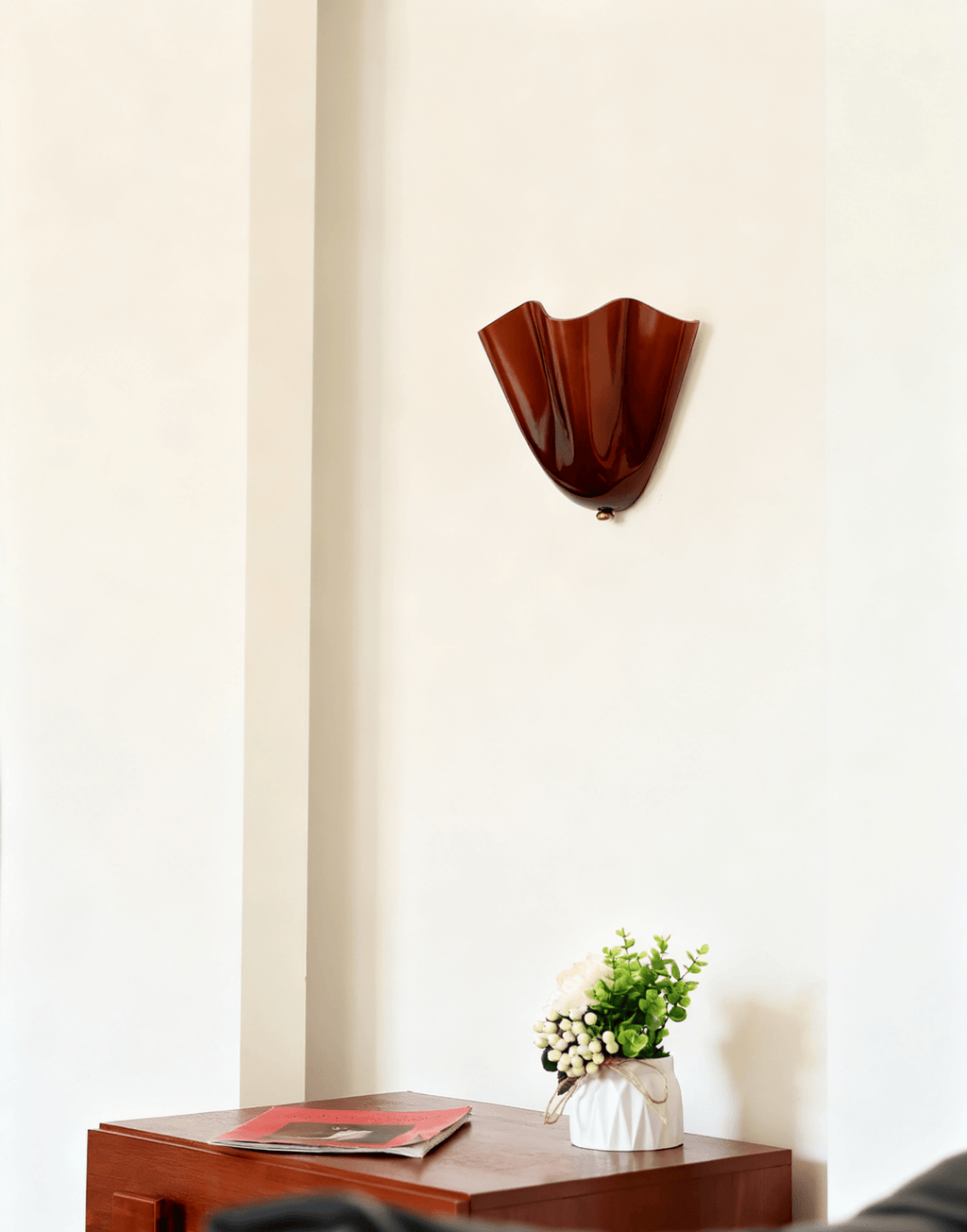 Petalia Wall Light