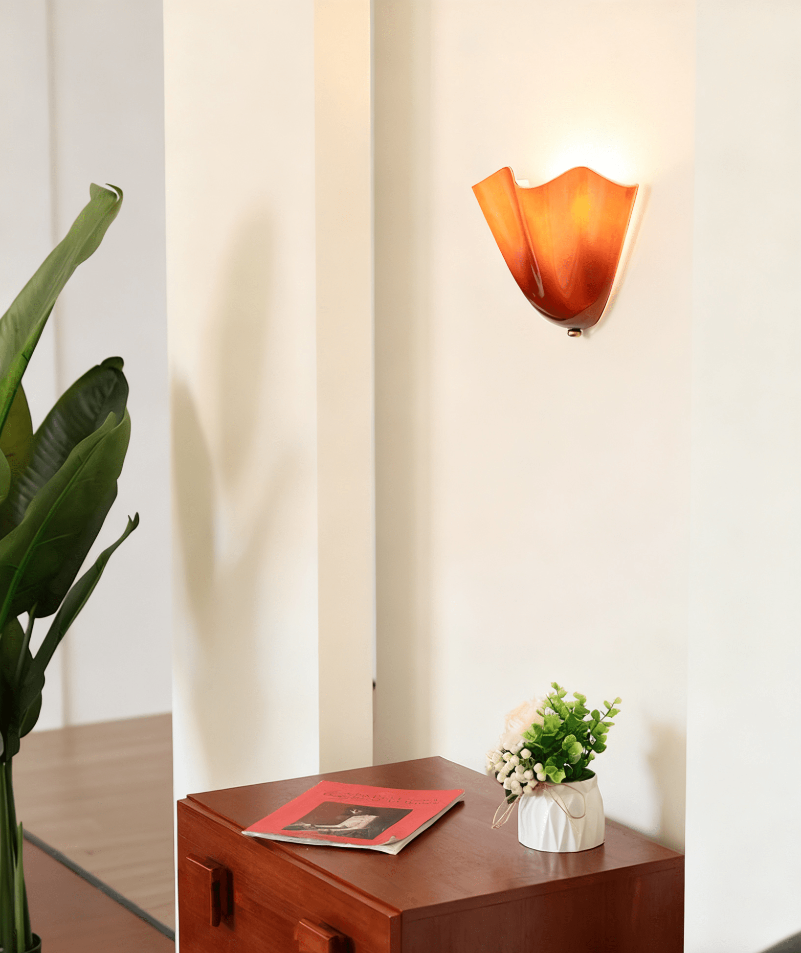 Petalia Wall Light