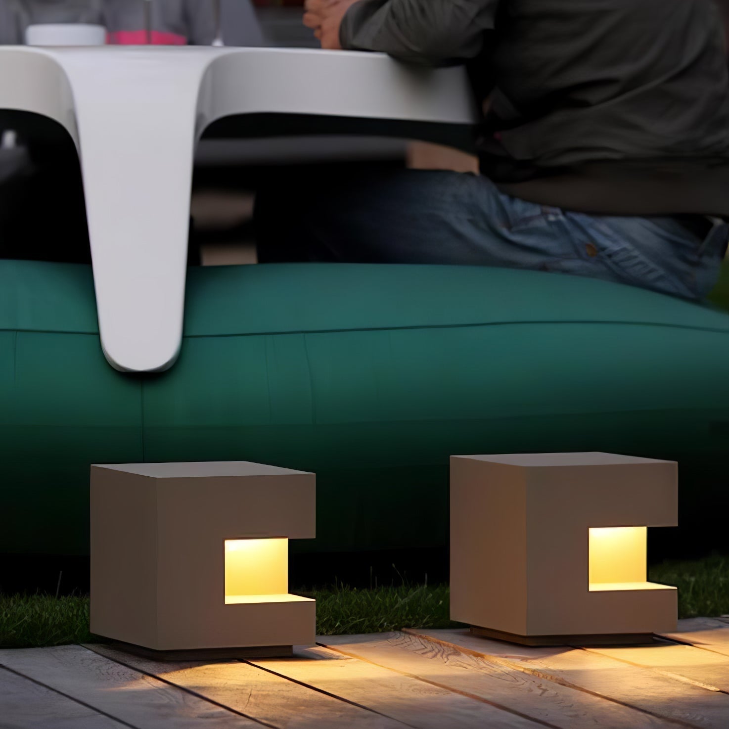 Regular Cube Post Architectural light Outdoor Light
