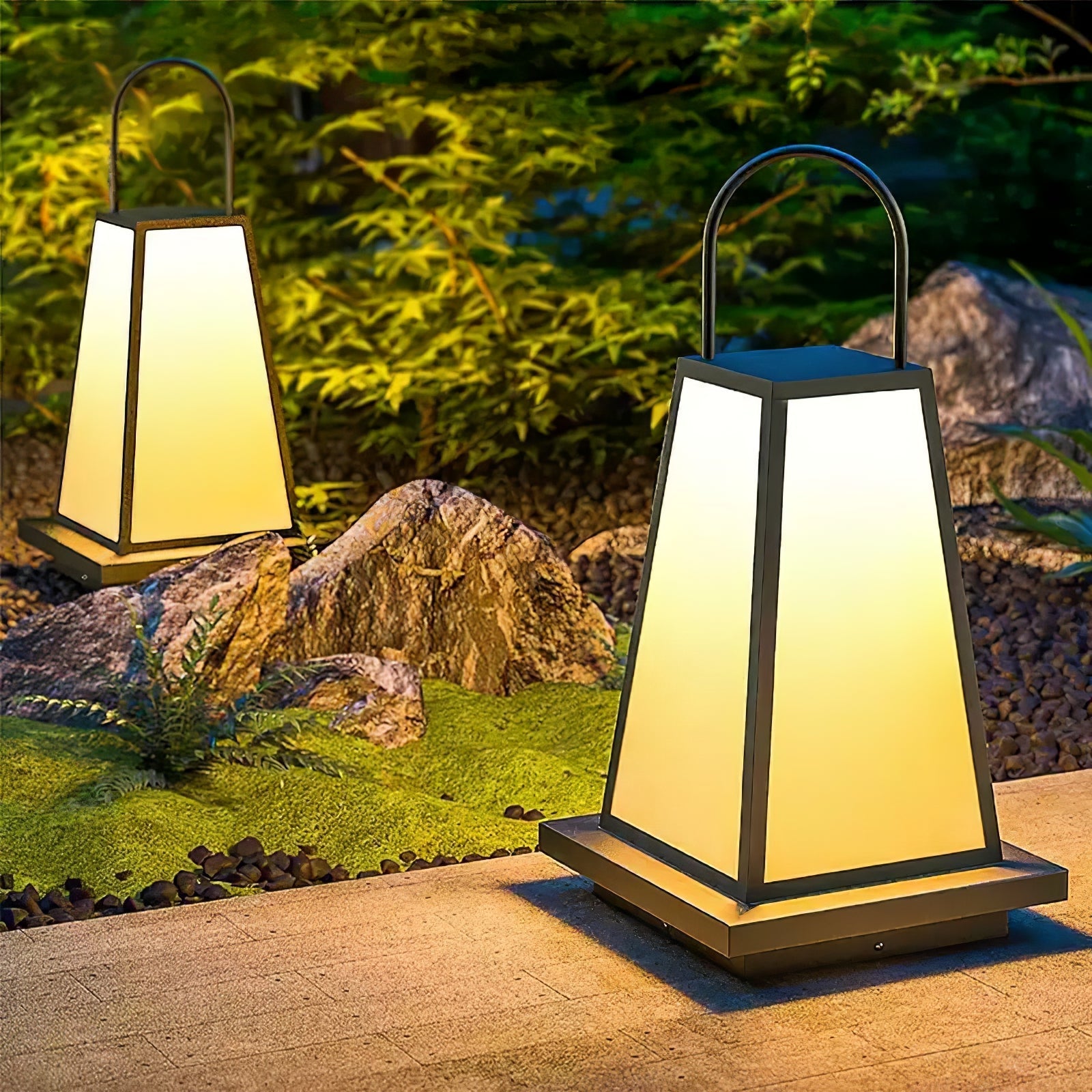Roam Lantern Garden Architectural light Outdoor Lamp