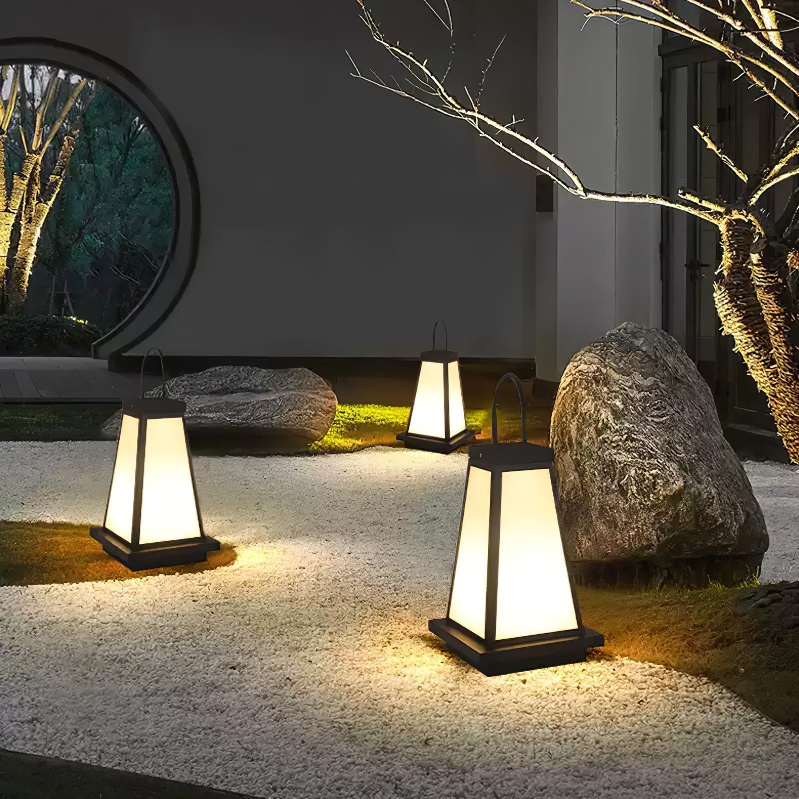 Roam Lantern Garden Architectural light Outdoor Lamp