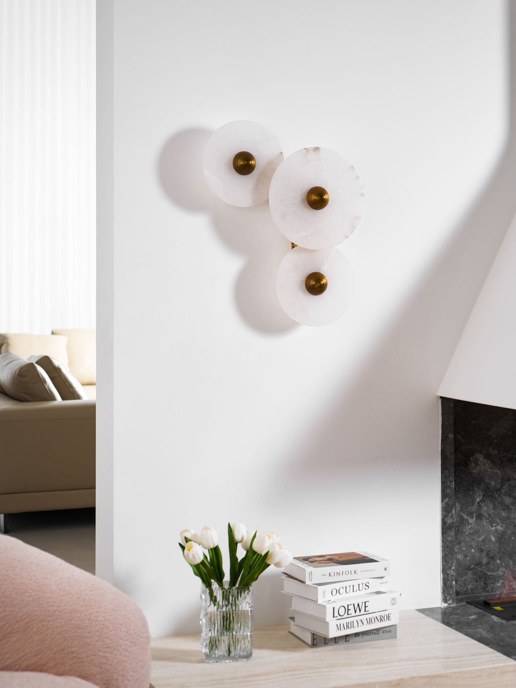 Nayra Alabaster Wall Lamp