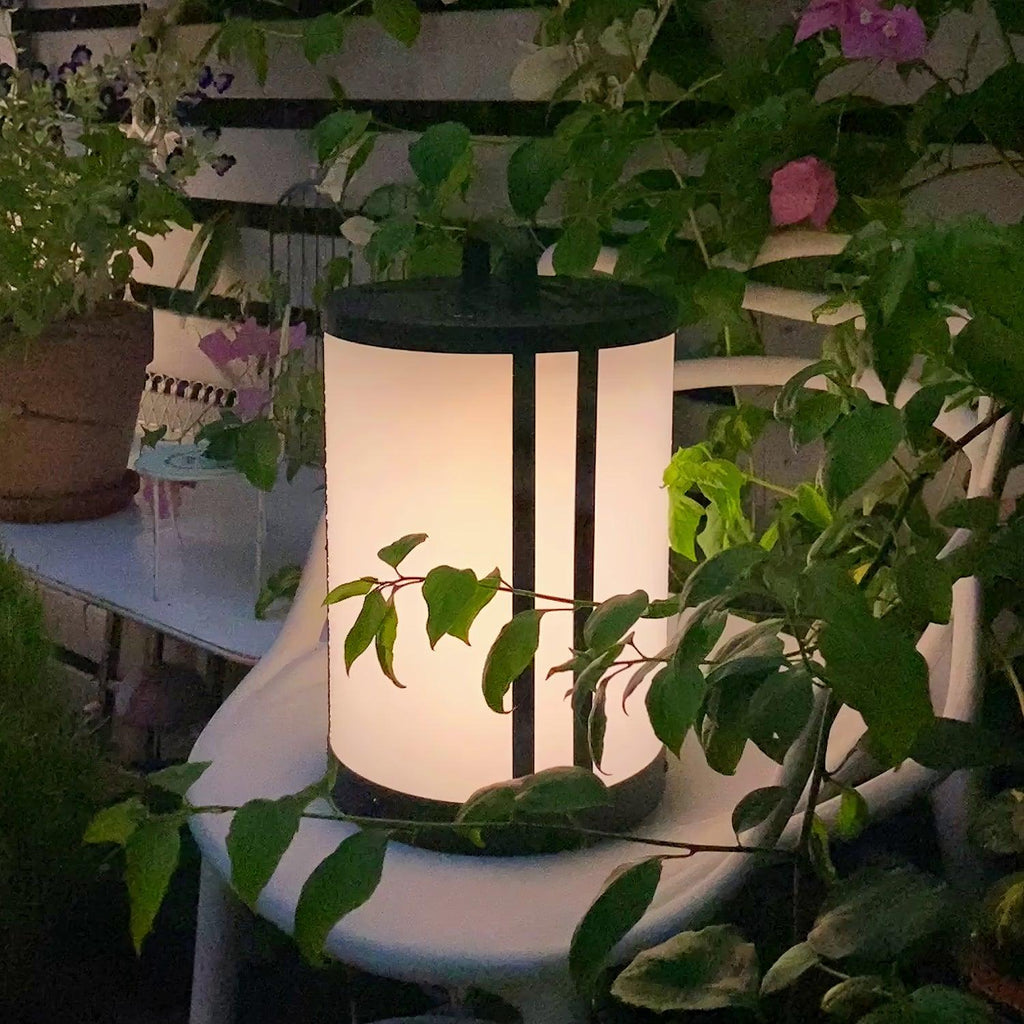 Round Pillar Acrylic Lantern Floodlight Outdoor Lamp