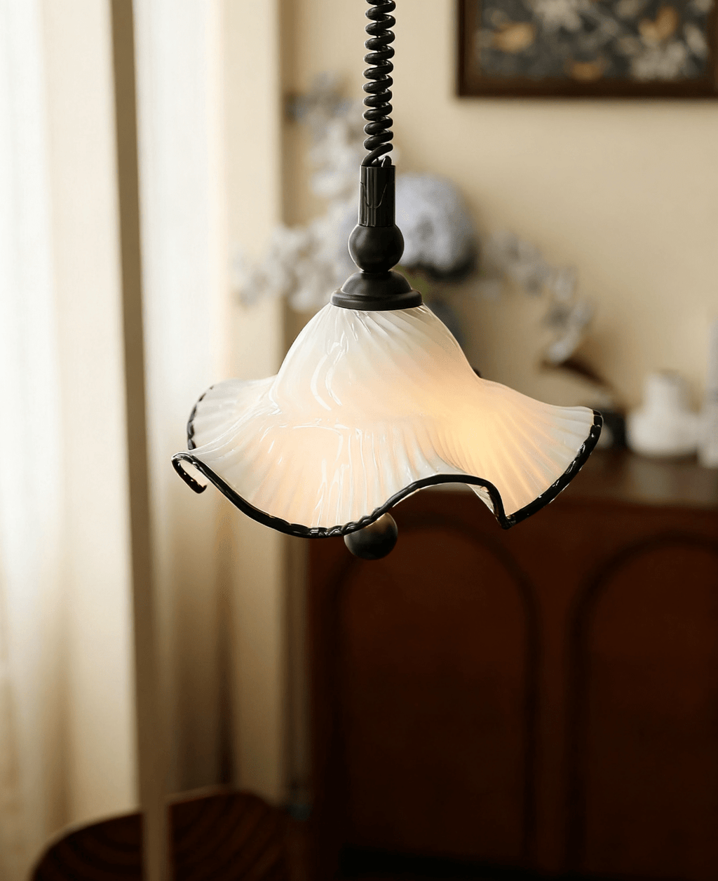 Ruffled Shade Pendant Lamp