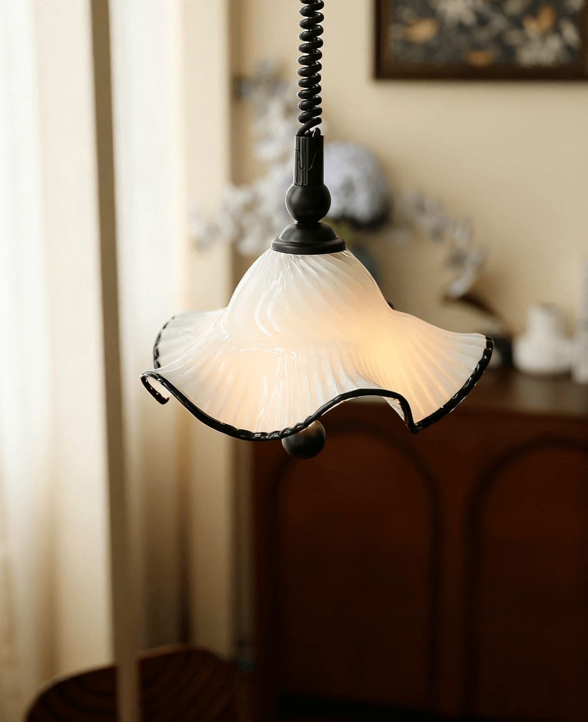 Ruffled Shade Pendant Lamp