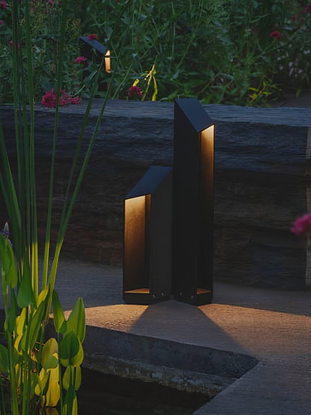 Shadow Peak Outdoor Bollard Light