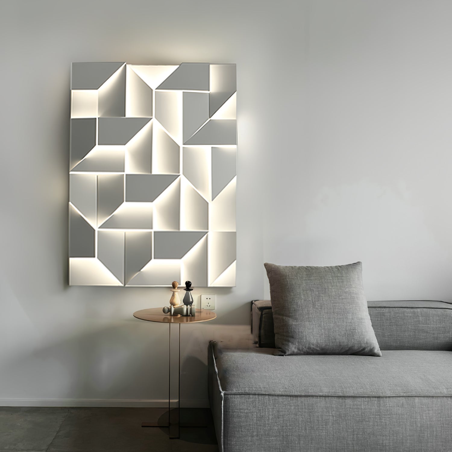 Shadows Grand Plug-in Sconce