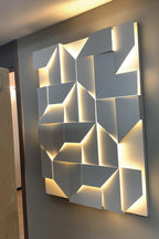 Shadows Grand Wall-mounted light Sconce
