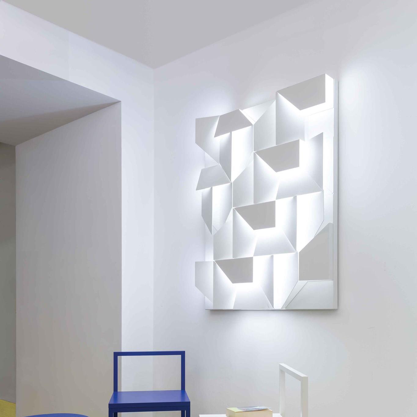 Shadows Grand Plug-in Sconce