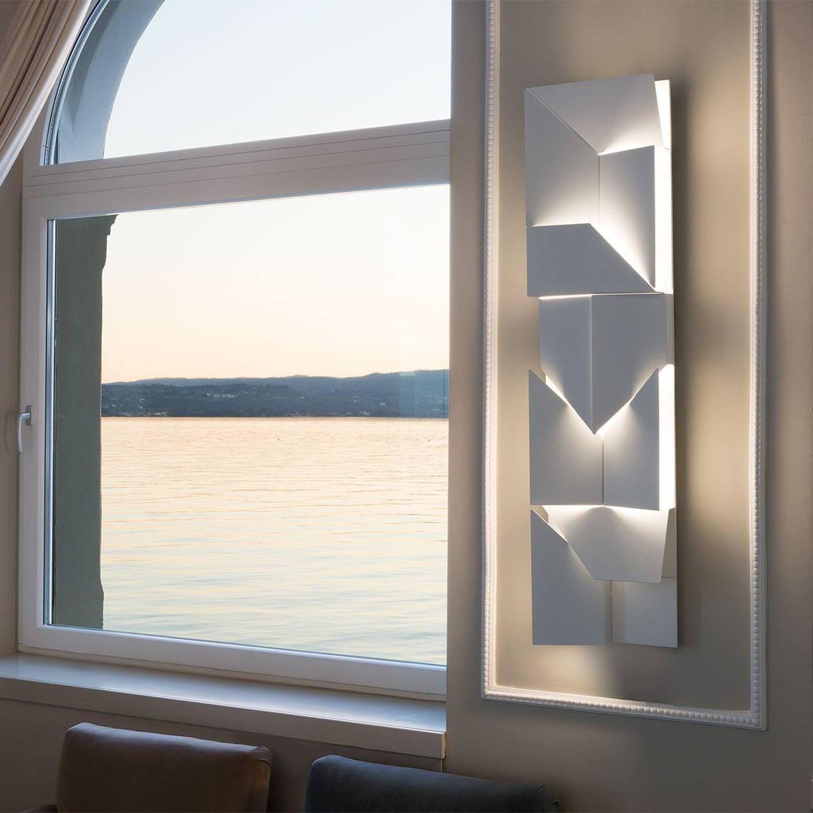 Shadows Grand Plug-in Sconce