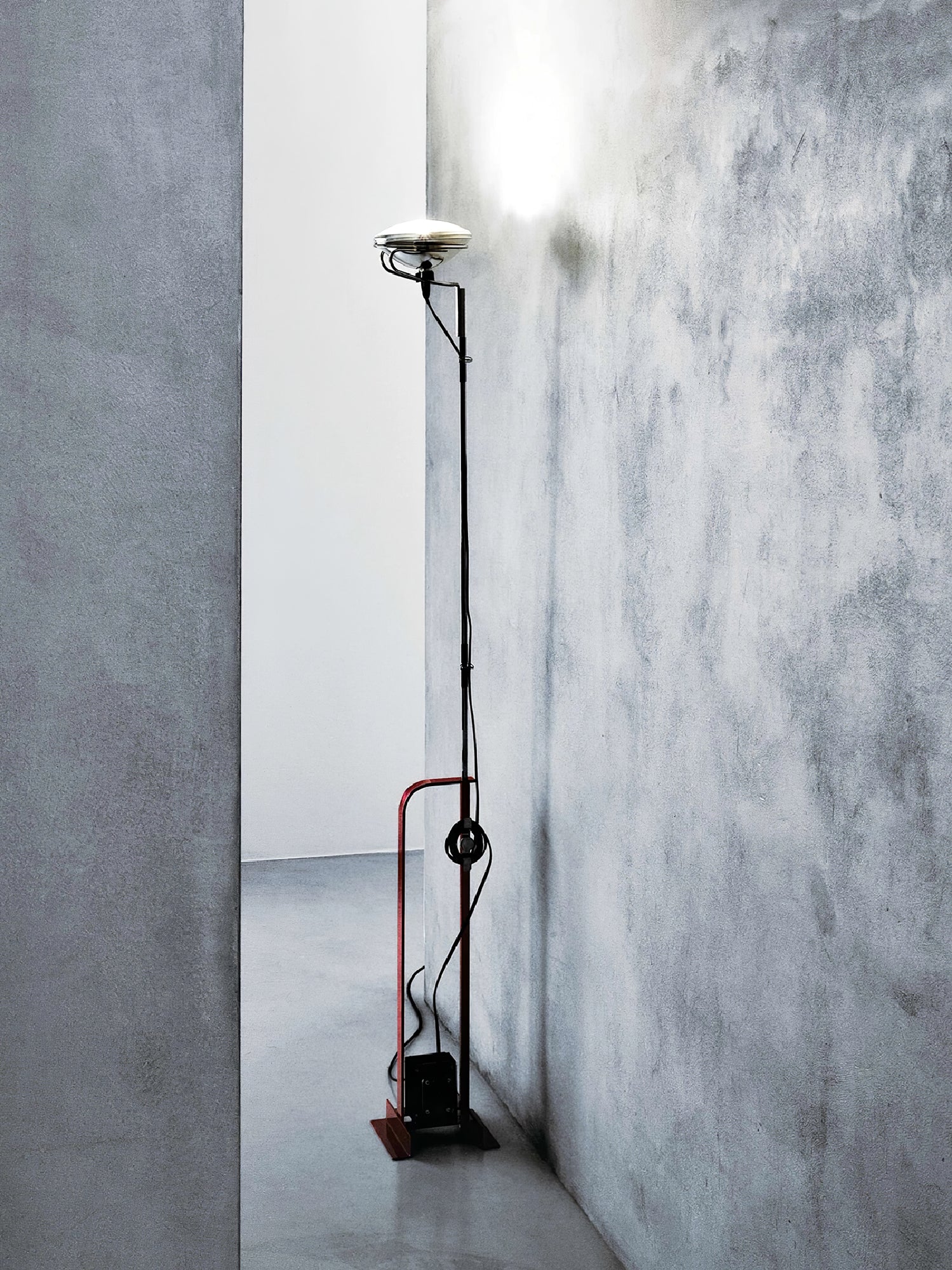 Toio Tall Lamp Floor Lamp