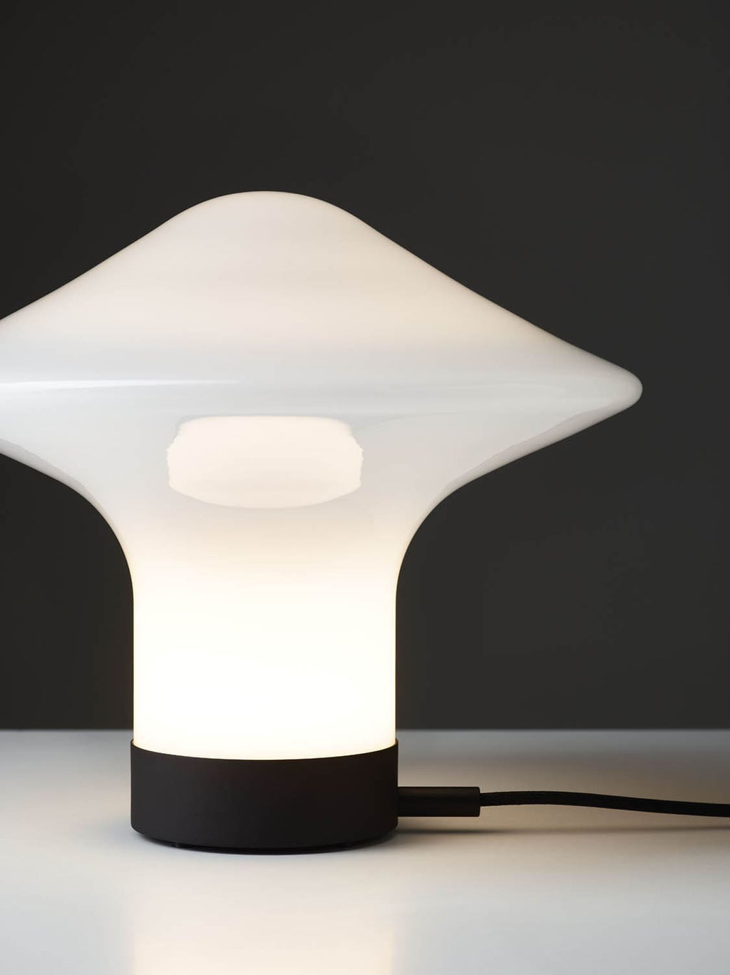 Trottola Side table lamp Table Lamp
