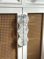 Twin-Curve Pull Handle