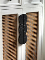 Twin-Curve Pull Handle