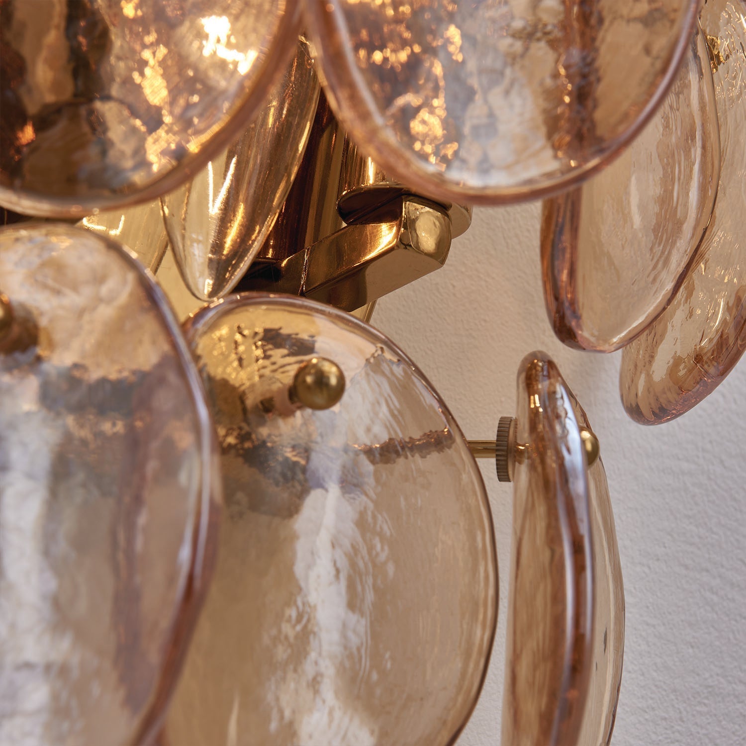 Uroko Wall Lamp