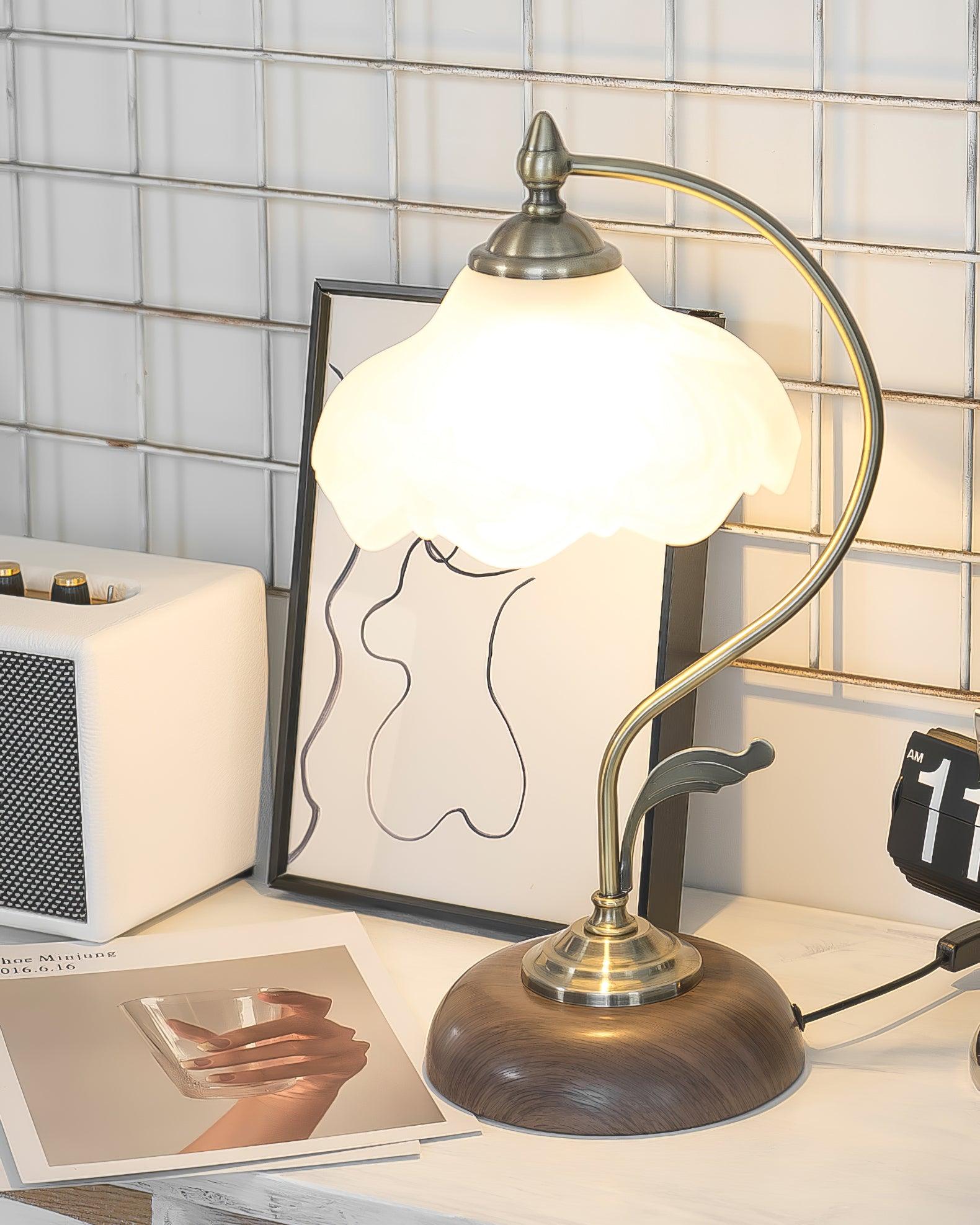 Vintage Laiton Work lamp Table Lamp