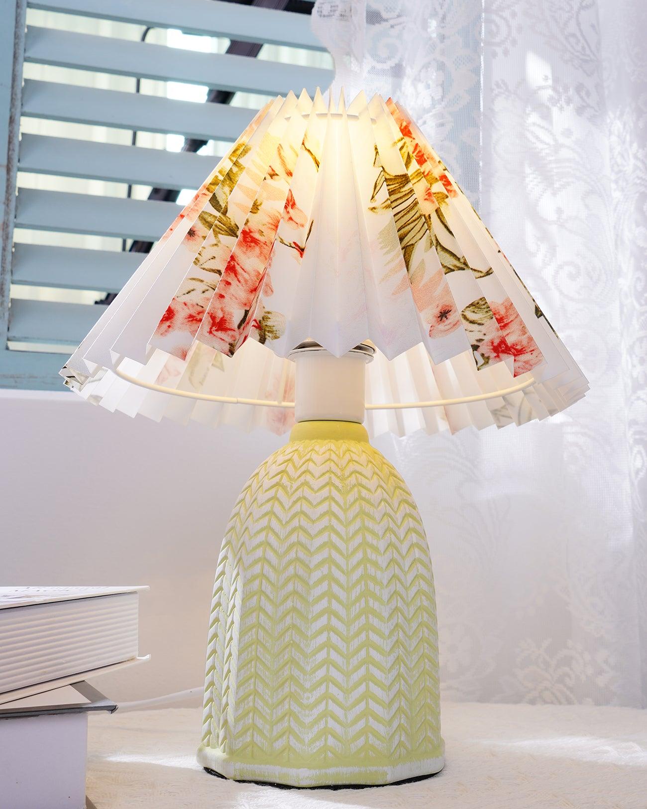 Vintage Pleated Task lamp Table Lamp