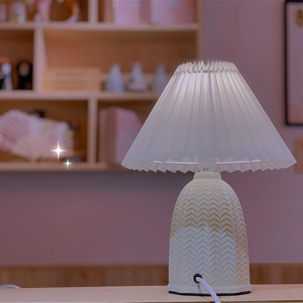 Vintage Pleated Task lamp Table Lamp