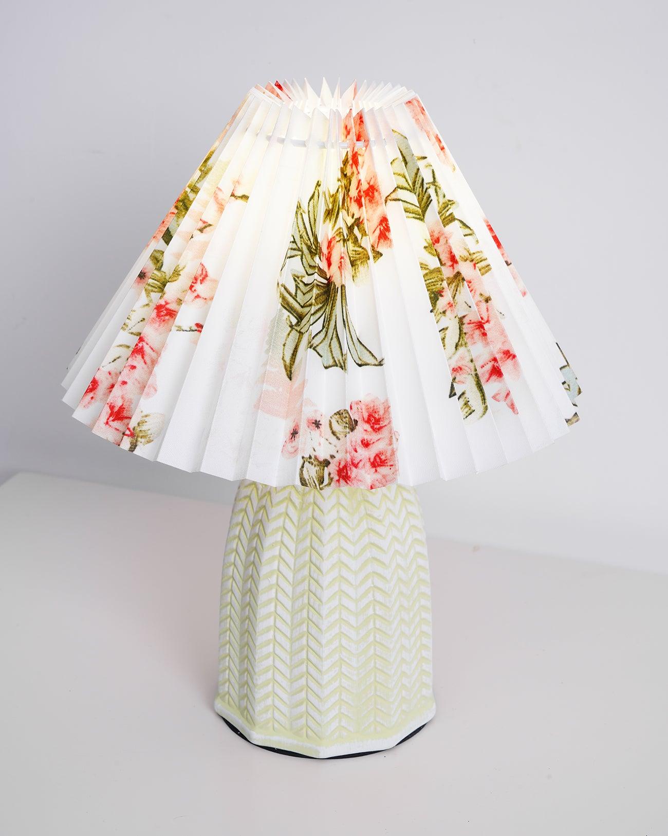 Vintage Pleated Task lamp Table Lamp
