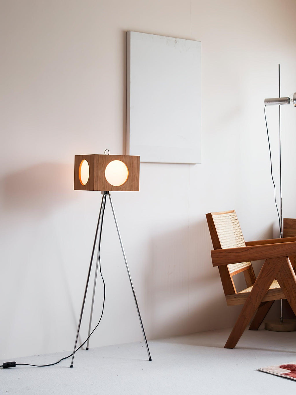 Vintage Tripod Camera Uplight Lamp Floor Lamp