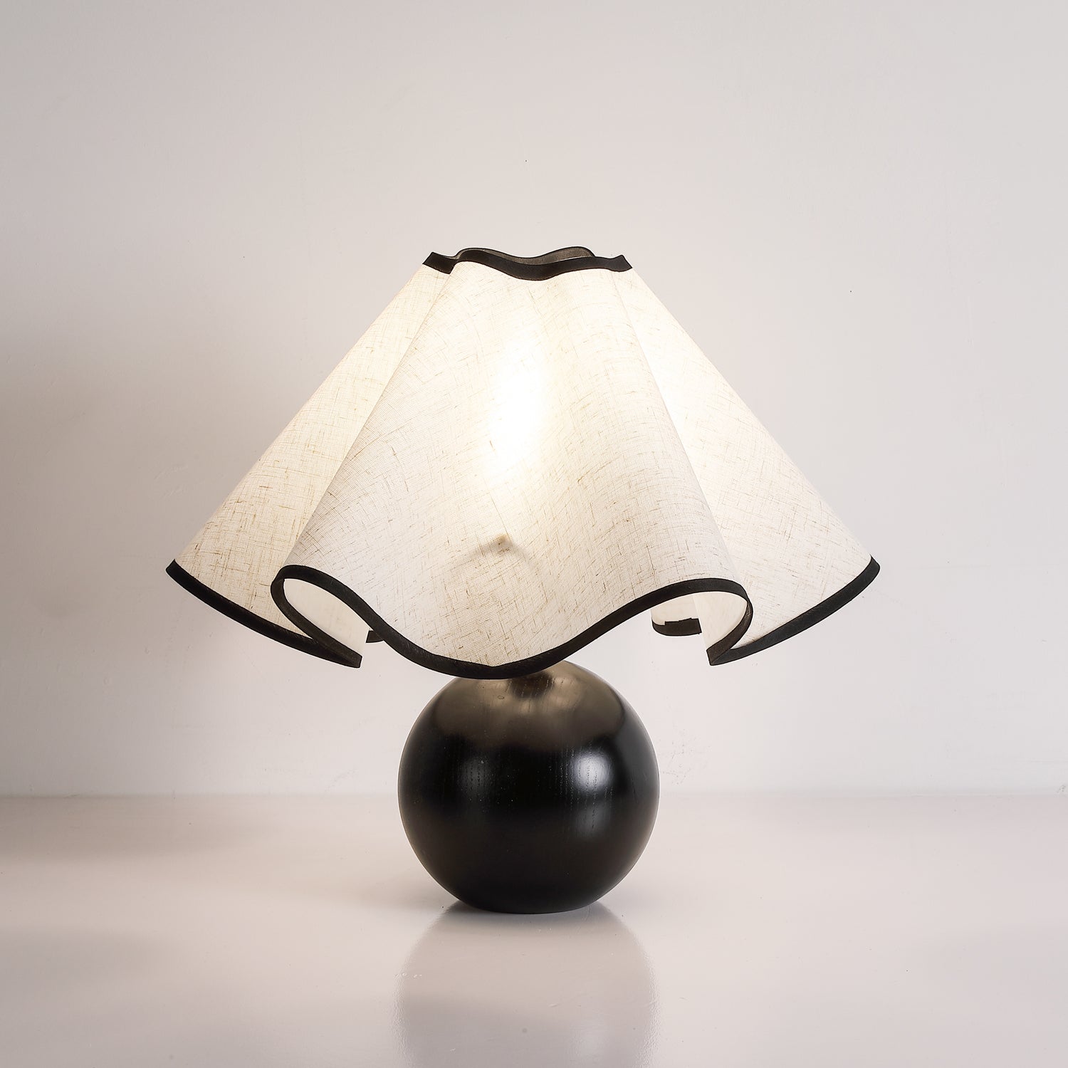 Wavecrest Reading light Table Lamp