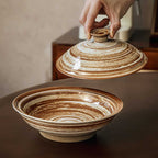 high_leg-stoneware-lidded-meal-bowl-01_0681cc91-052a-4ae2-8819-74d97d18d407.jpg