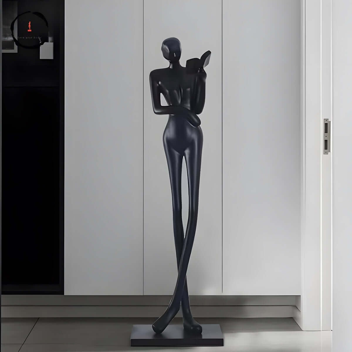 Serenita Reader Sculpture Lamp