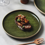 verdant-artisan-round-ceramic-plate-03_7d556b15-2212-476b-a16d-f63e45b051a5.jpg
