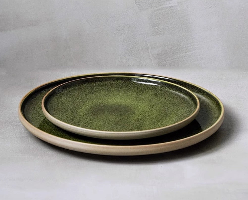 verdant-artisan-round-ceramic-plate-04_0a3b33cc-12a6-454d-bc0b-2615fb8ed95e.jpg